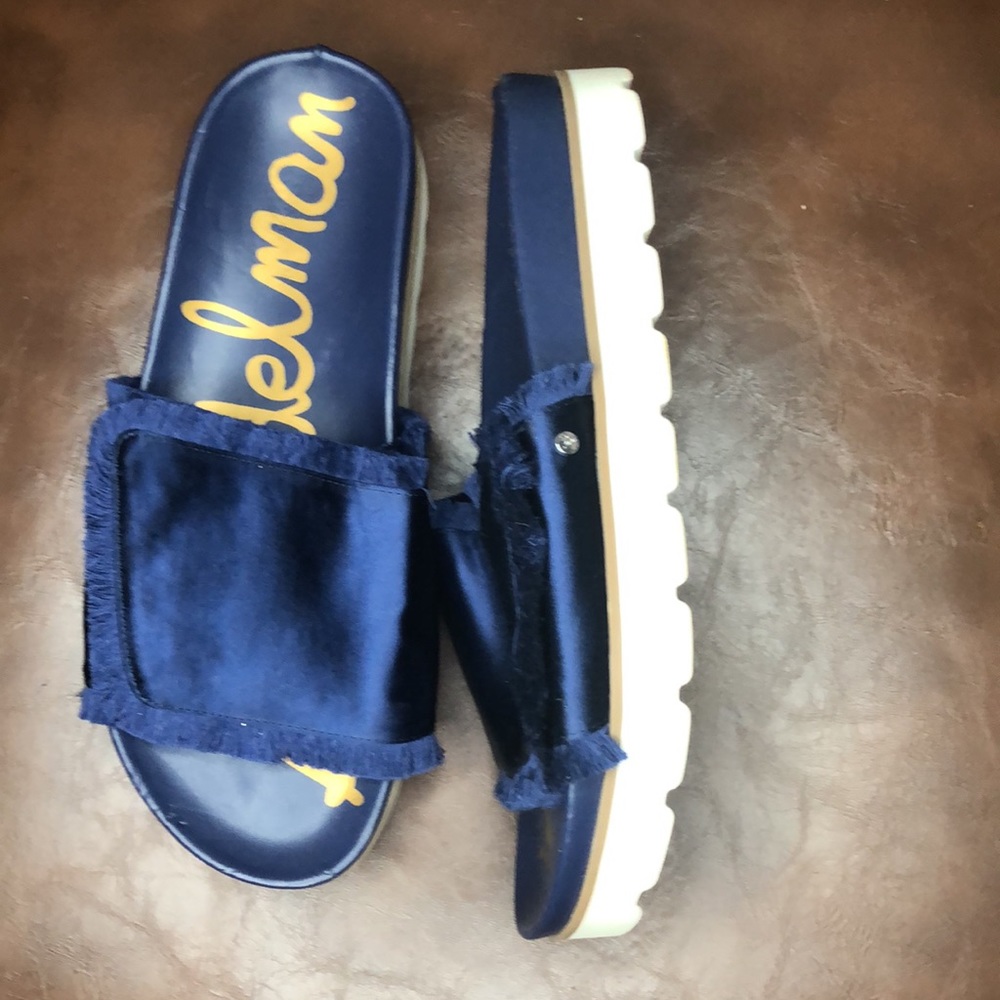 Sam Edelman Slides - Picture 4 of 8